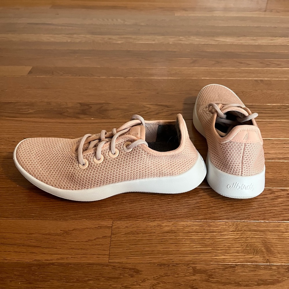 Allbirds Women’s Tree Runner’s. Size 7.
